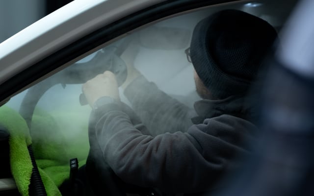 Real in-cabin steam treatment for Steam Detailing